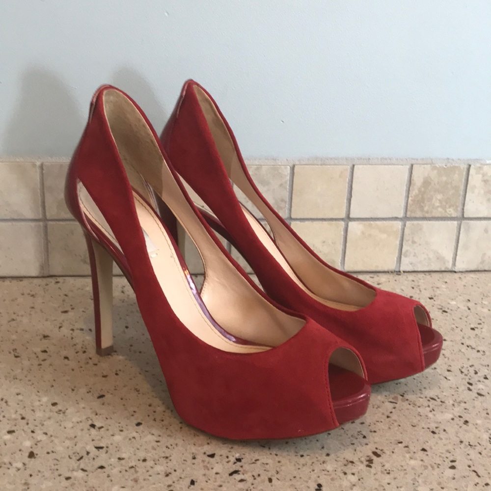 Guess Red Stilettos 👠 Only Worn Once!